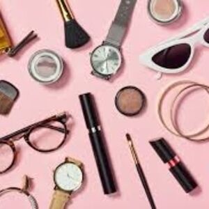 GIVEAWAY Follow @beyondbeatrice Instagram